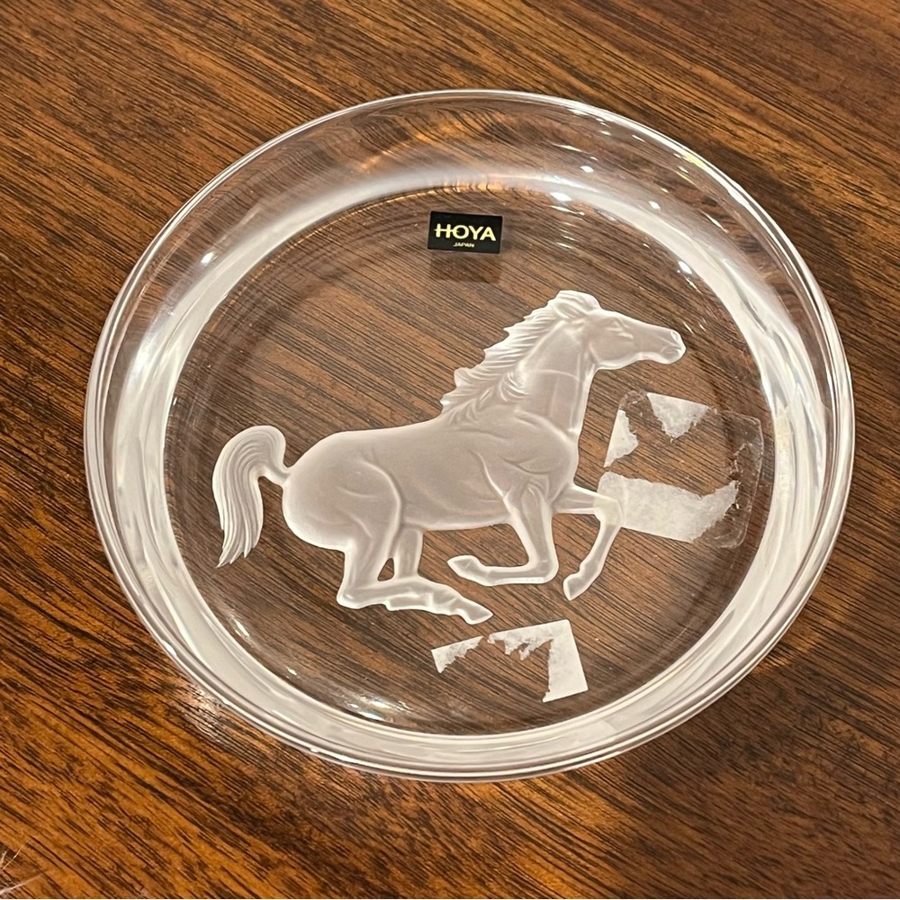 Hoya Etched Crystal Intaglio Prancing Horse Wine Bottle Coaster or Plate - Picture 1 of 6
